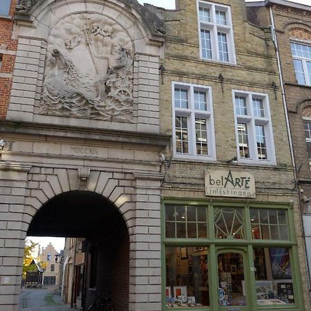 Belarte Framing Shop, Spacious Apartment With Garage In The Heart Of Ieper 外观 照片