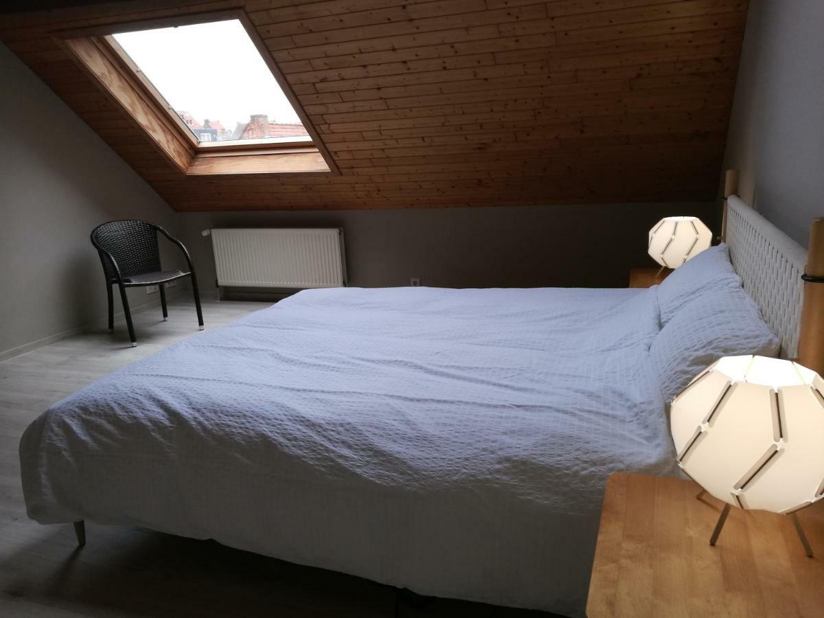 Belarte Framing Shop, Spacious Apartment With Garage In The Heart Of Ieper 外观 照片